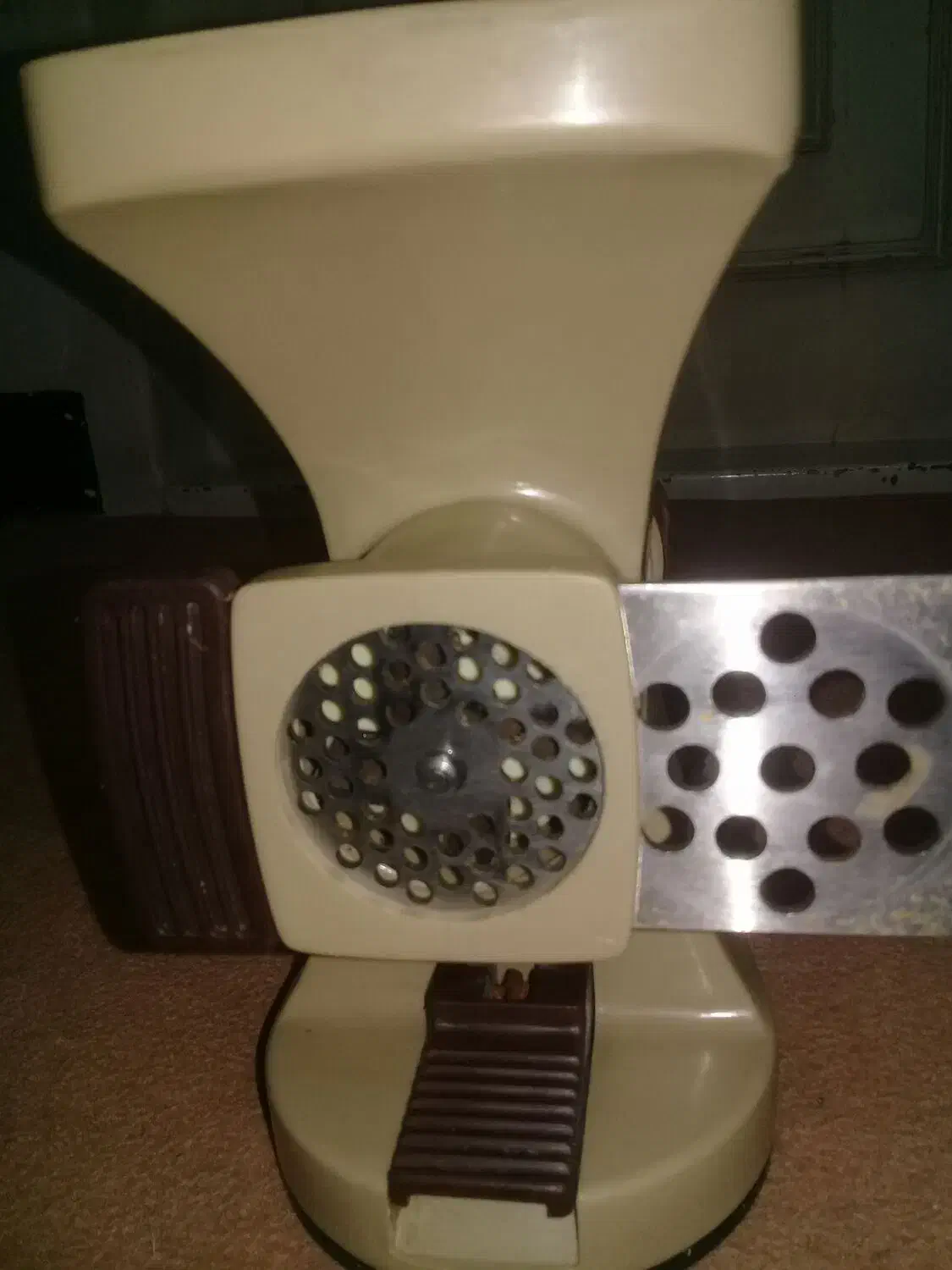 چرخ گوشت دستی تورنادو|خردکن، آسیاب، غذاساز|خرمآباد, |دیوار