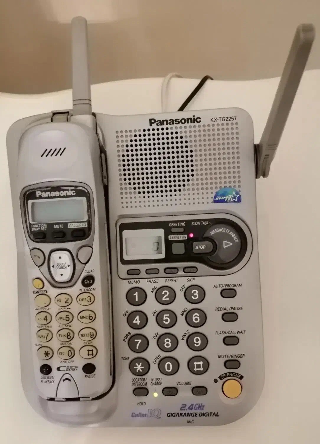 یکدستگاه تلفن پاناسونیک مدل KX-TG2257  سالم|تلفن رومیزی|قم, شهرک سازمان آب|دیوار