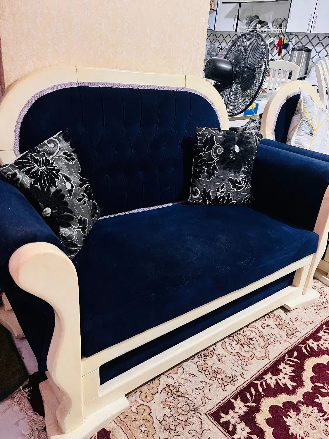 مبل ۸ نفره|مبلمان خانگی و میز عسلی|رشت, کوی فکوری|دیوار