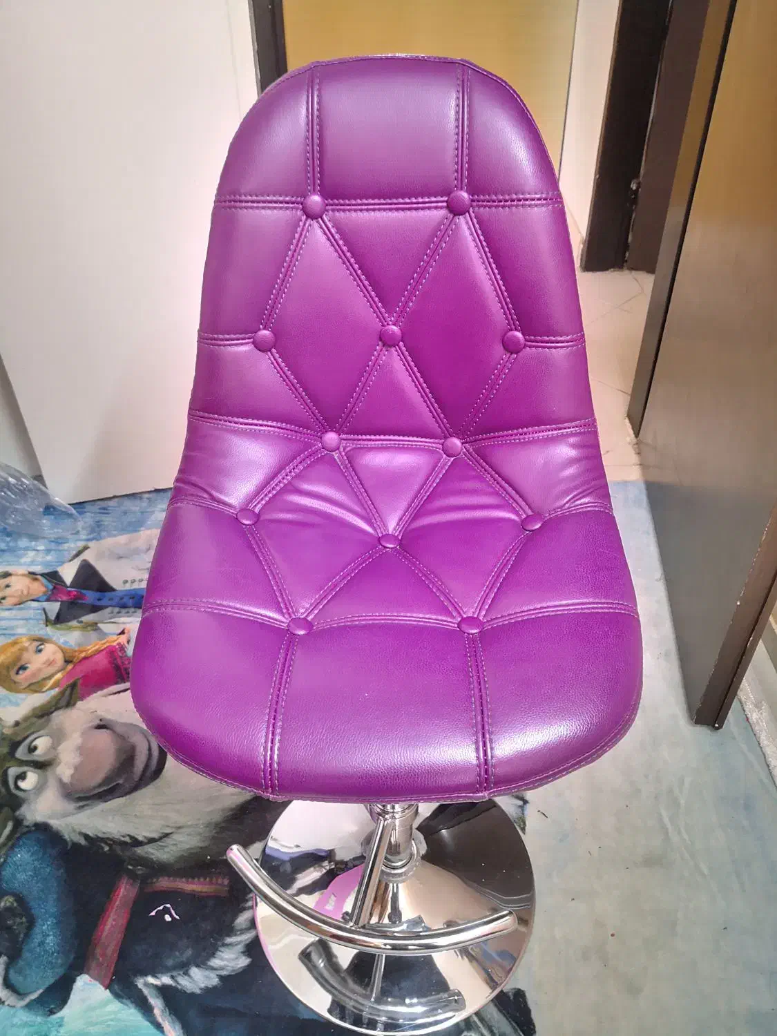 صندلی اوپنی|صندلی و نیمکت|تهران, جوانمردان (اندیشه)|دیوار