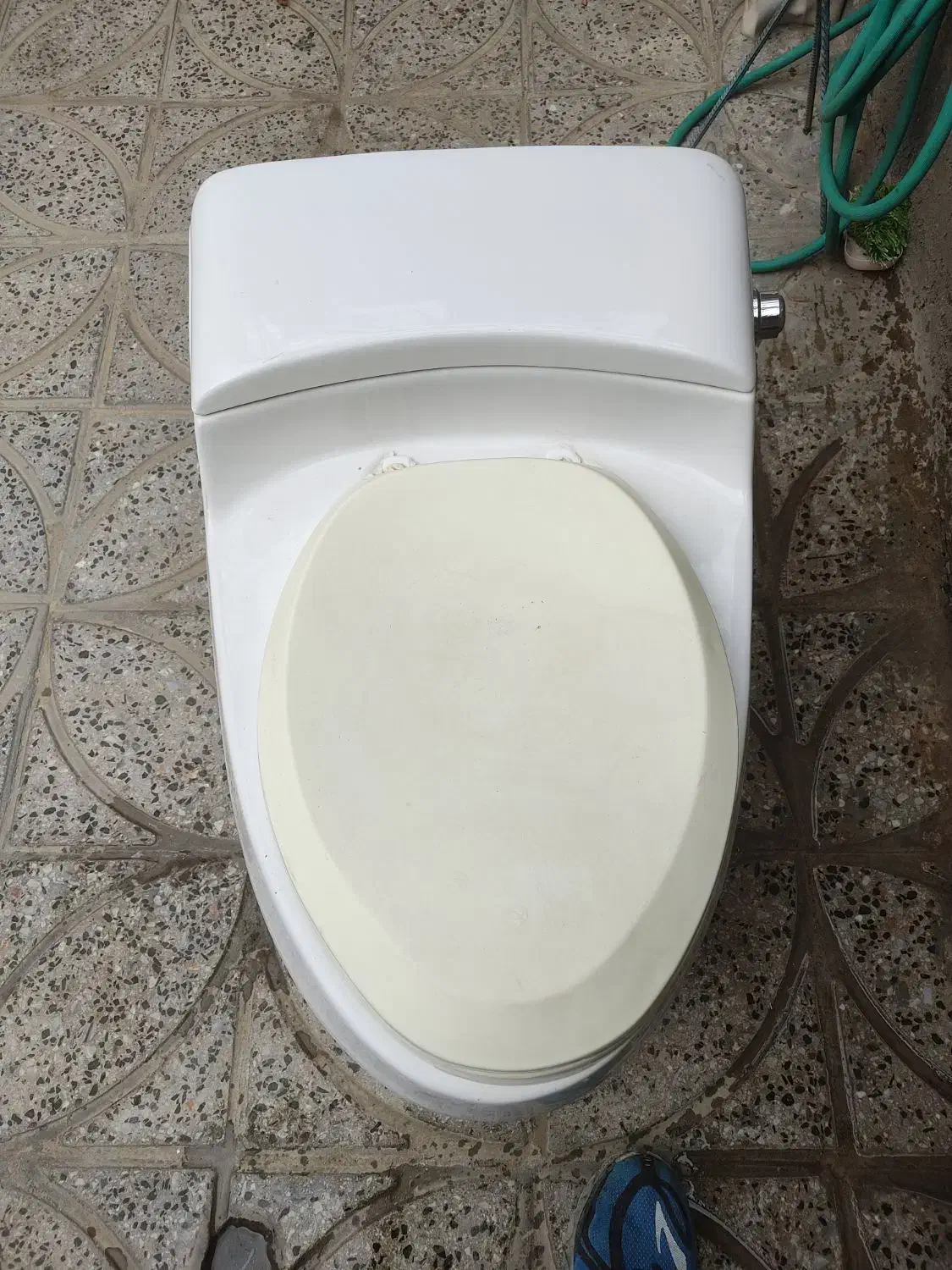 فروش توالت فرنگی|لوازم سرویس بهداشتی|بروجرد, |دیوار