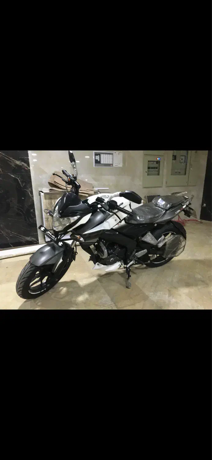 موتورns200|موتورسیکلت|اصفهان, احمدآباد|دیوار