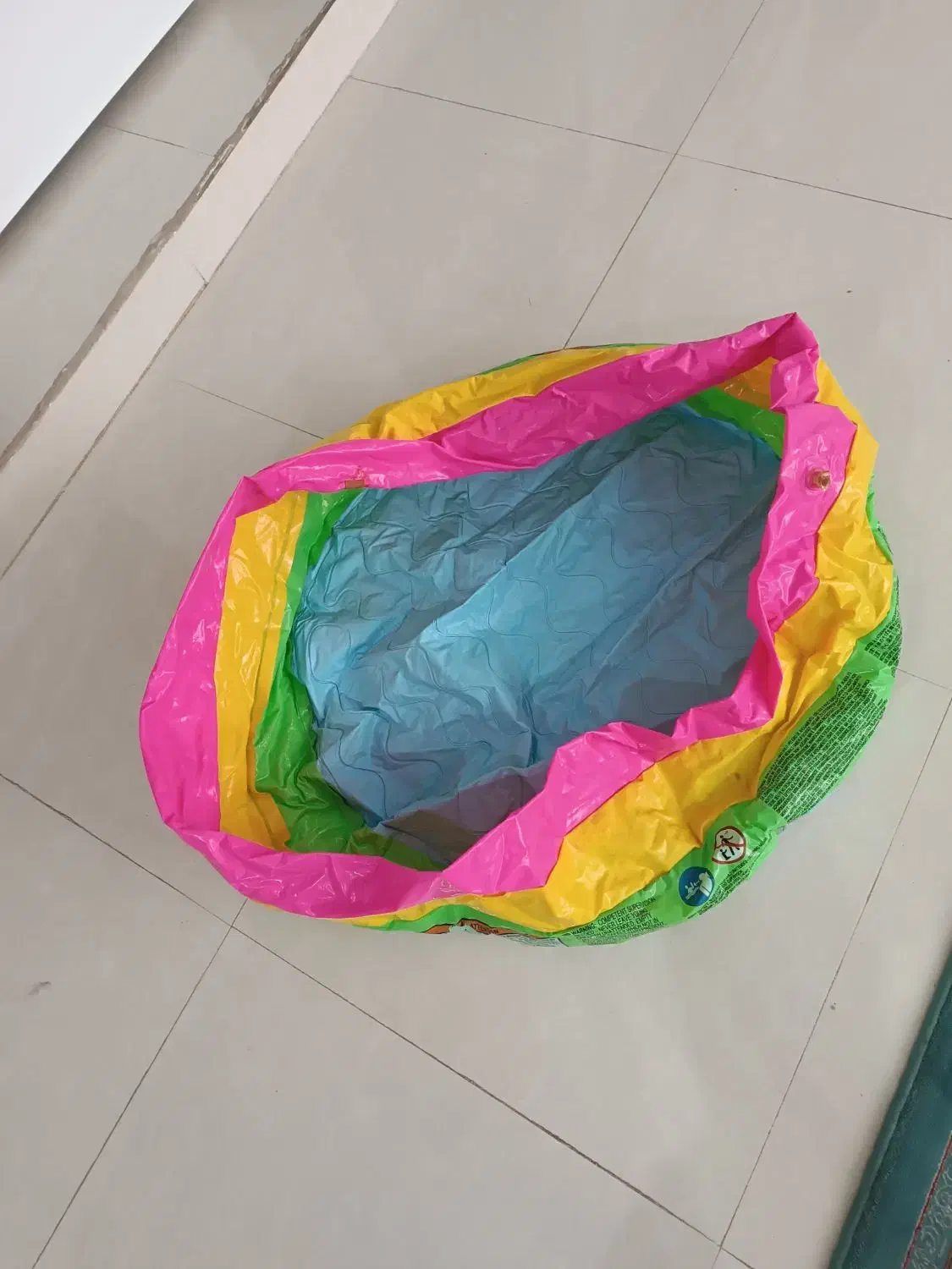 حوض بادی بچه ها|اسباب‌بازی بچه|سبزوار, کاشفی شمالی (دادگستری)|دیوار