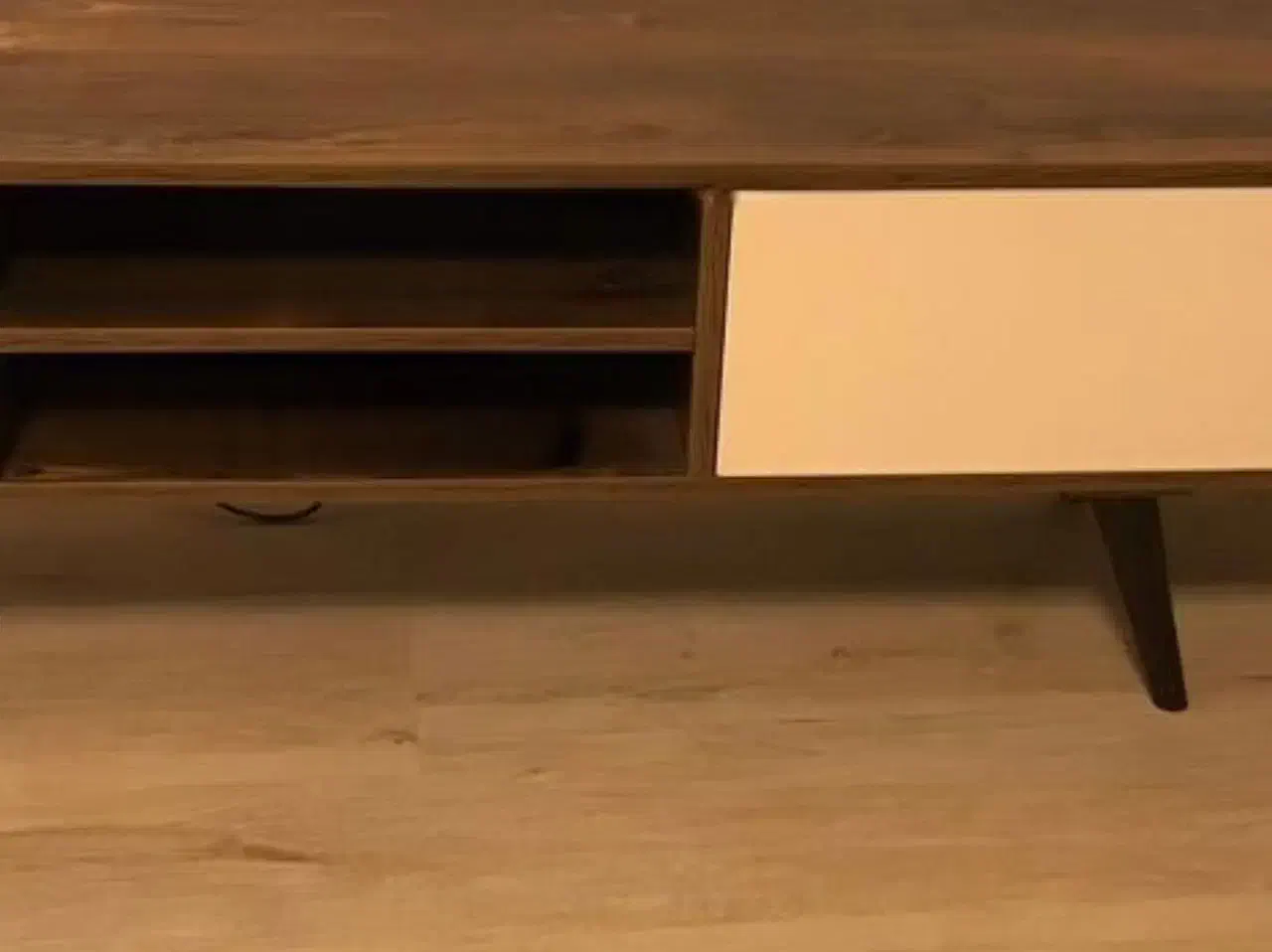 میز|میز تلویزیون|بندرعباس, |دیوار