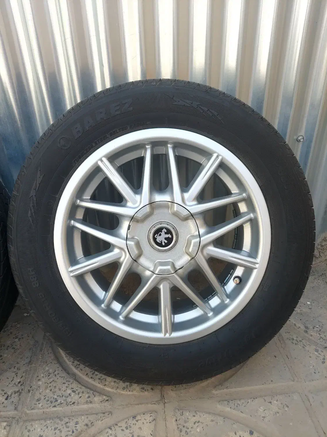 رینگ و لاستیک خرچنگی نو سایز 15|قطعات یدکی و لوازم جانبی|لنجان, |دیوار