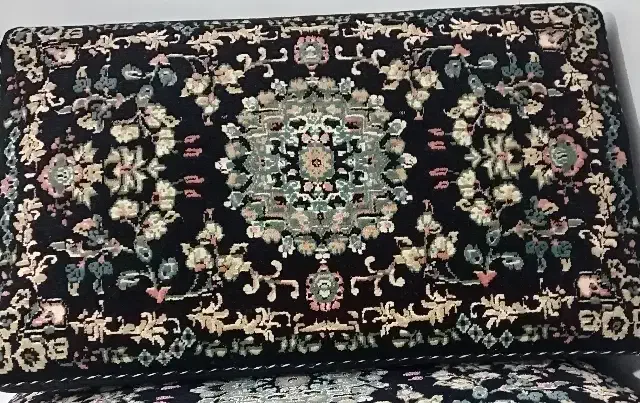 پشتی سالم . در زرند|پشتی|زرند, |دیوار