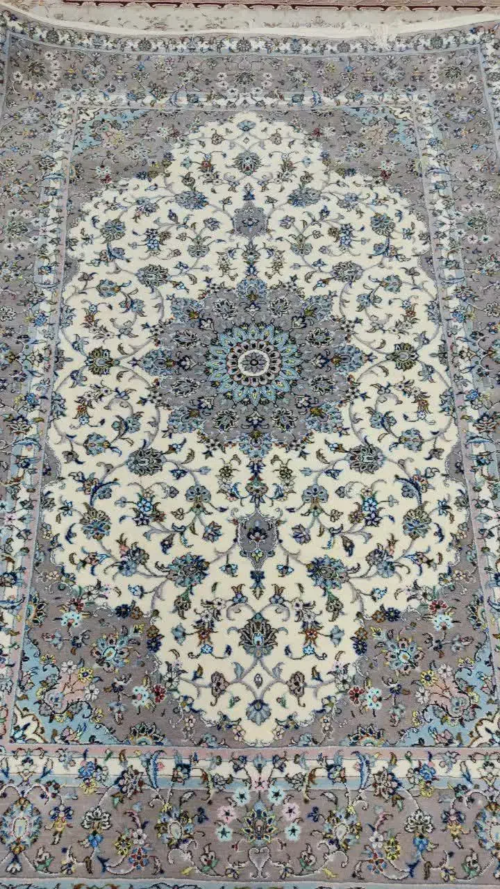 فرش دست بافت گل ابریشم|فرش|کاشان, میدانگاه آقا|دیوار