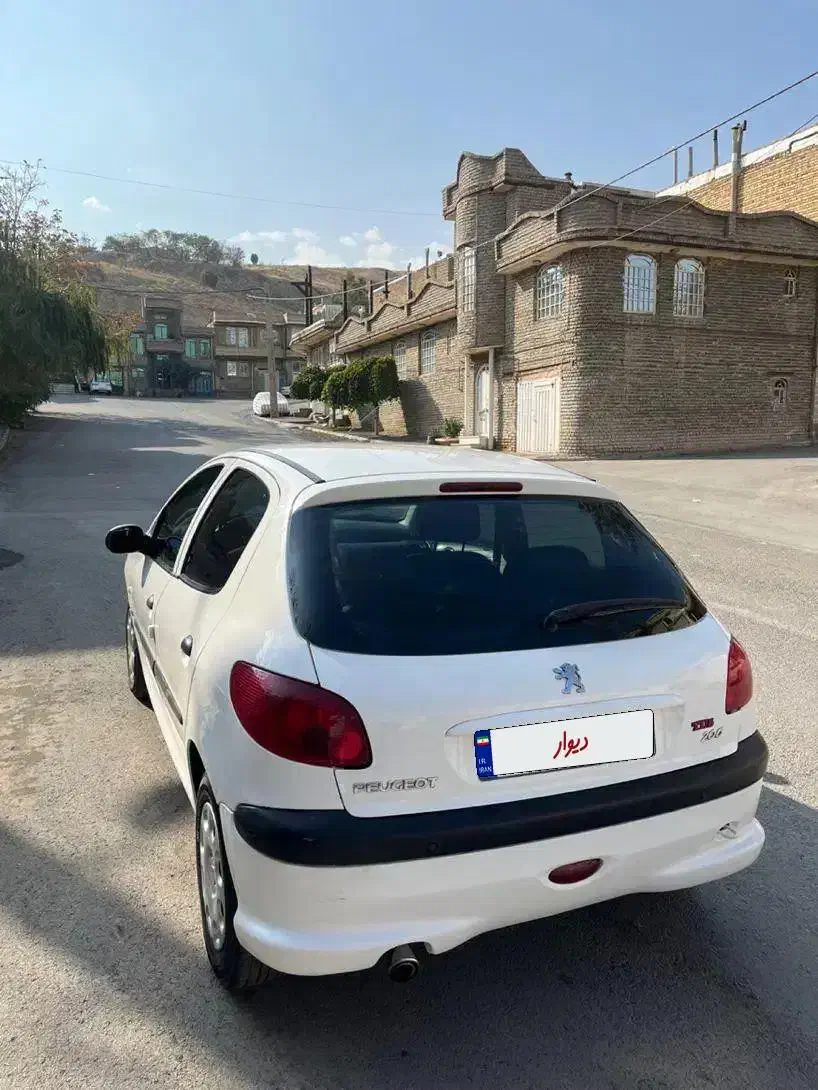 پژو ۲۰۶ تیپ ۵ مدل ۹۳|خودرو سواری و وانت|ارومیه, |دیوار