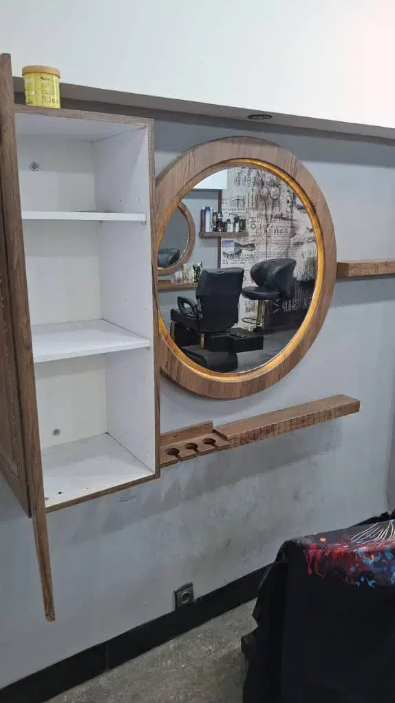 دکوراسیون آرایشگاه|آرایشگاه و سالنهای زیبایی|برازجان, |دیوار