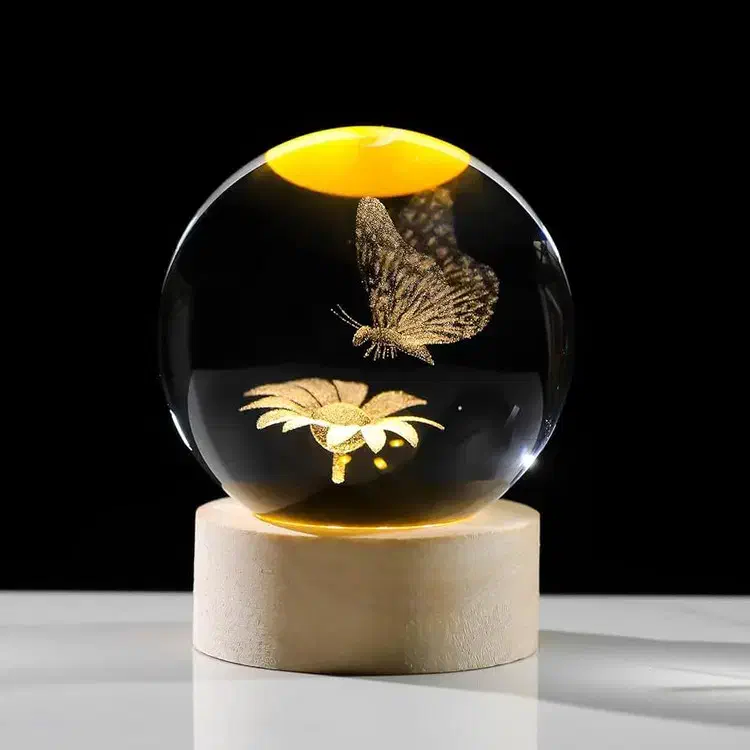 چراغ خواب گوی کریستالی با پایه چوبی عروس دریایی|چراغ خواب و آباژور|الیگودرز, |دیوار