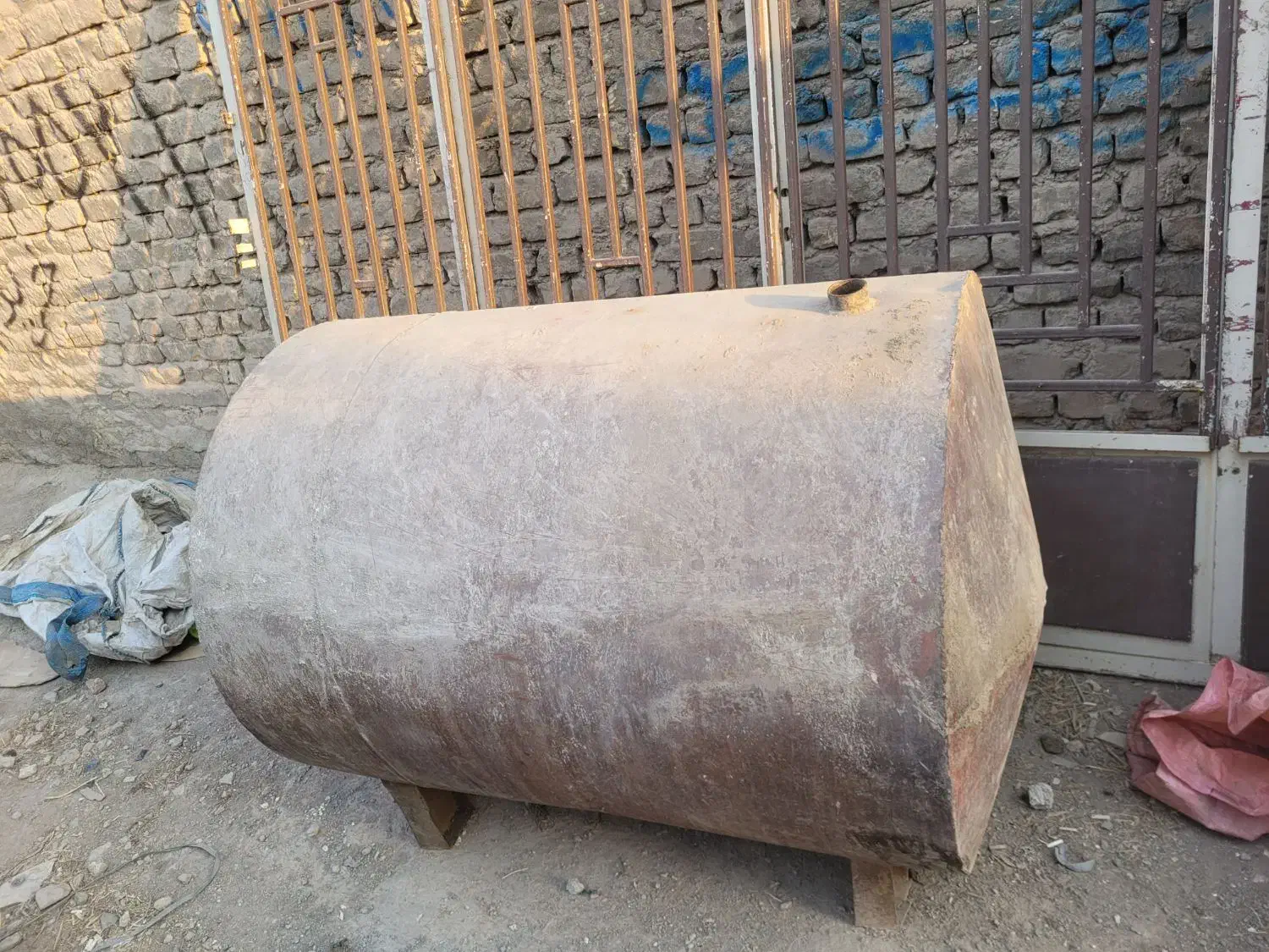 تانک فلزی ۱۰۰۰ لیتری|مصالح و تجهیزات ساختمان|مبارکه, |دیوار