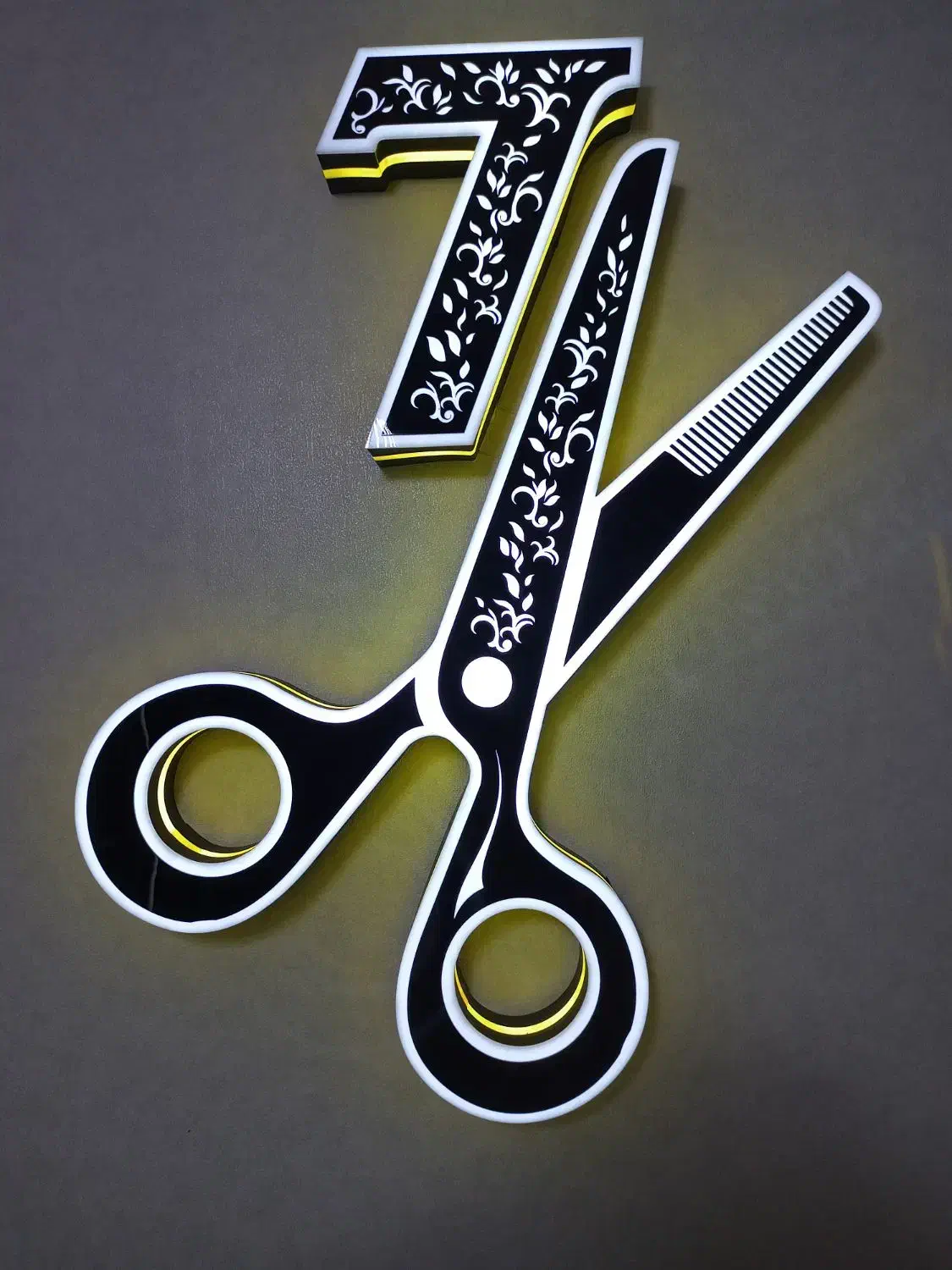 تابلو چلنیوم و نما کامپوزیت|خدمات پیشه و مهارت|کوهدشت, |دیوار