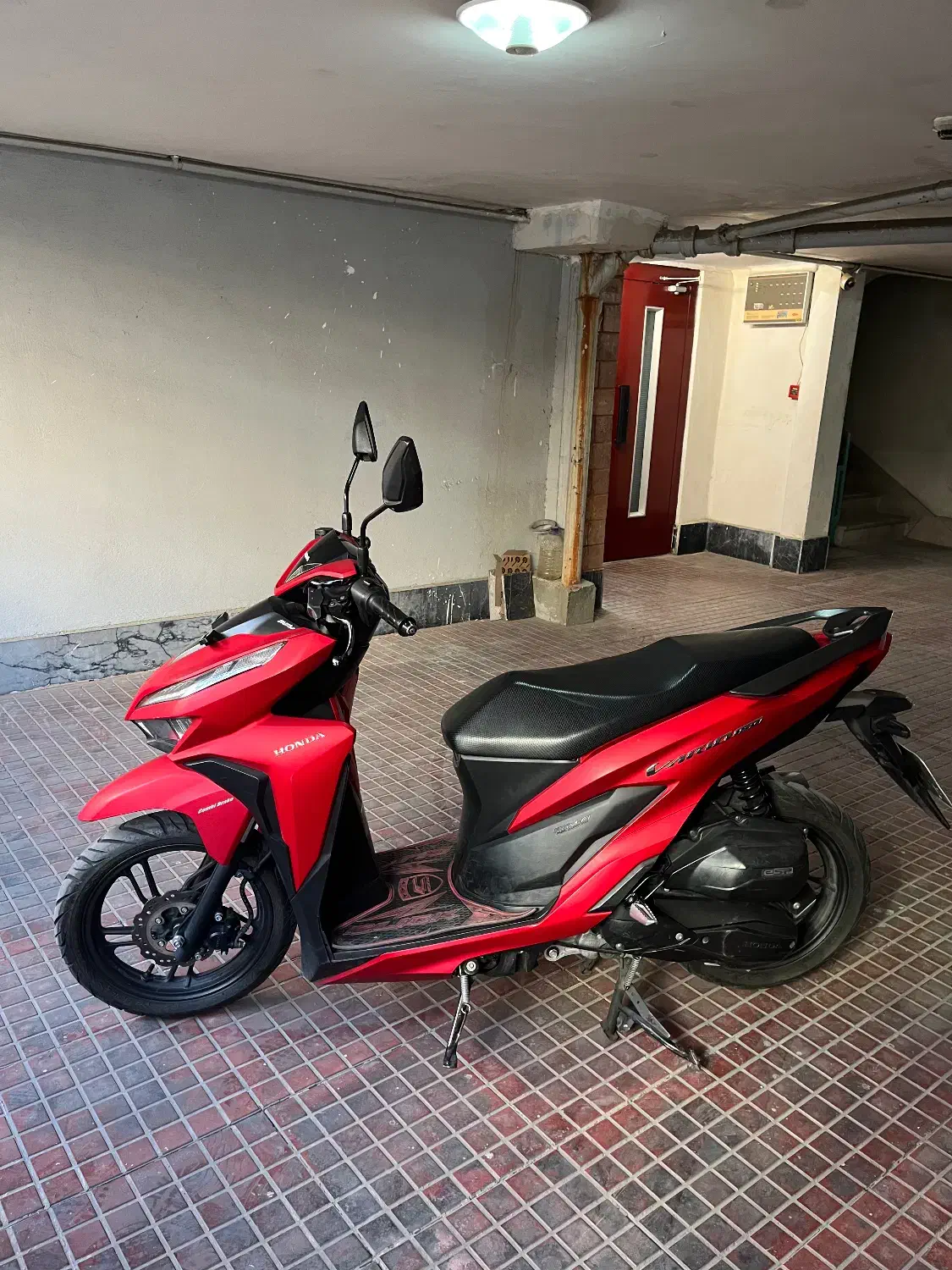 موتور کلیک اصل کم کارکرد مدل ۹۸ دو ریموته|موتورسیکلت|تهران, صادقیه|دیوار