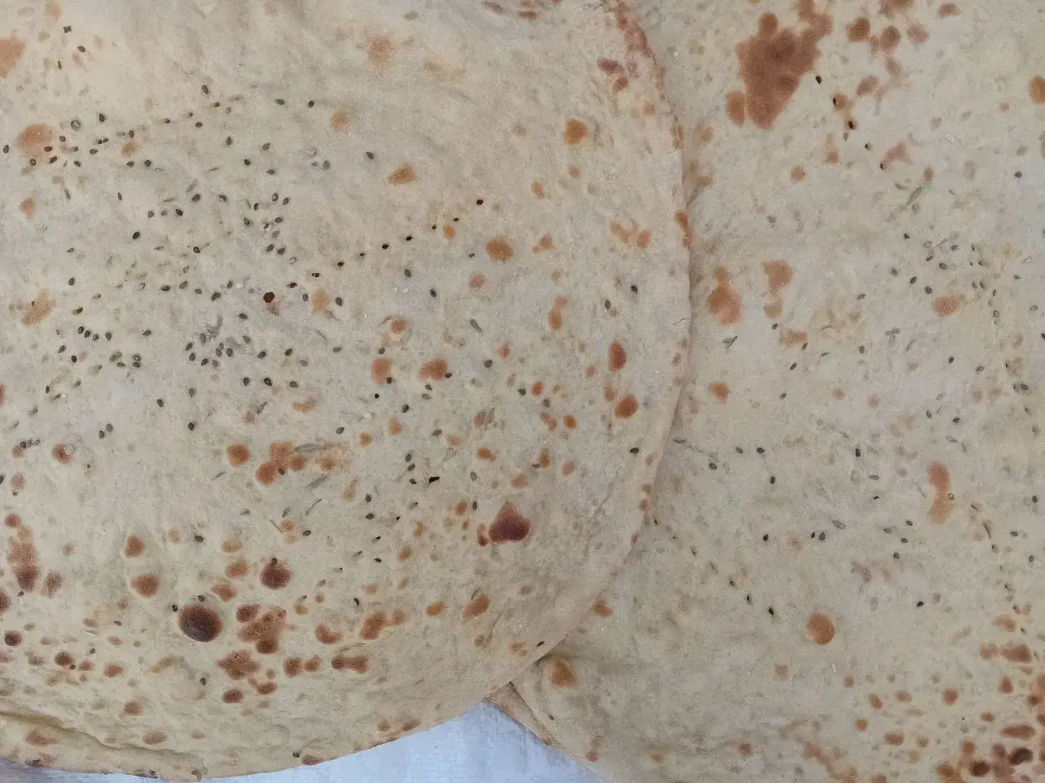 نان خانگی با آرد بومی سبوسدار|خوردنی و آشامیدنی|اصفهان, شاه پسند|دیوار
