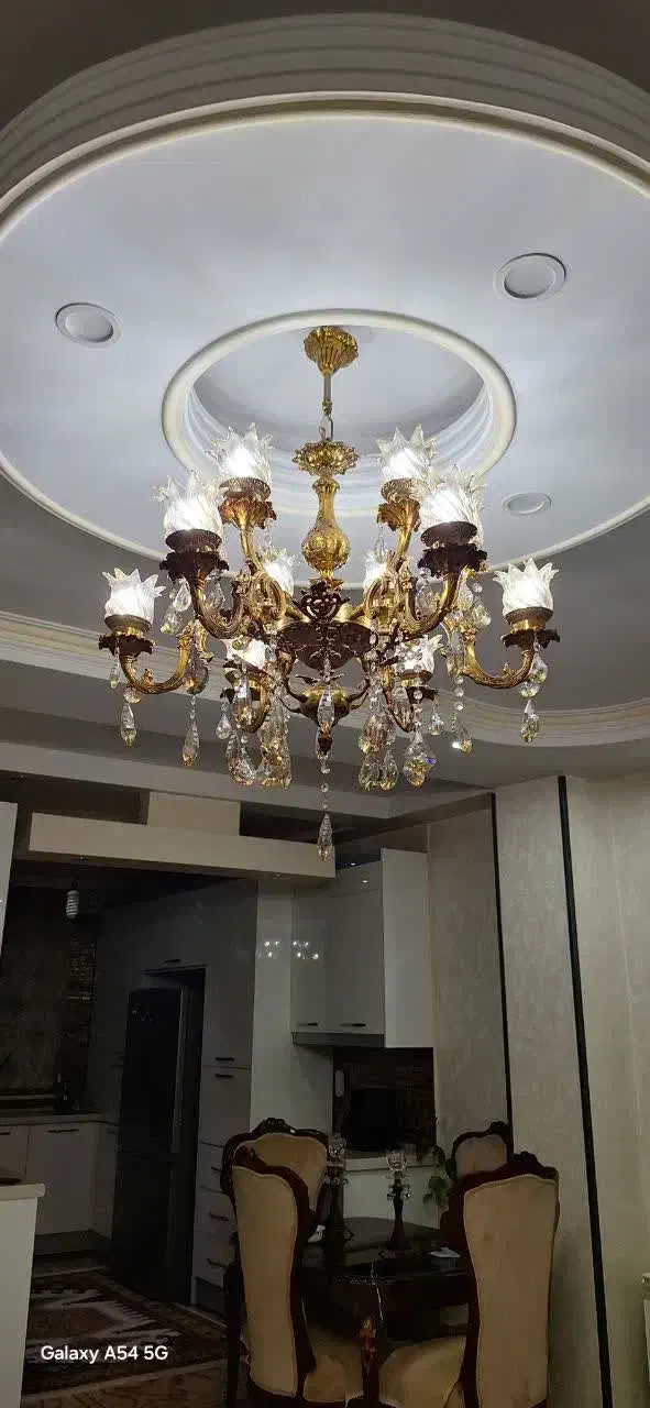 لوستر ۱۲ شاخه برنز|لوستر و چراغ آویز|اسلامشهر, شهرک محمدیه|دیوار