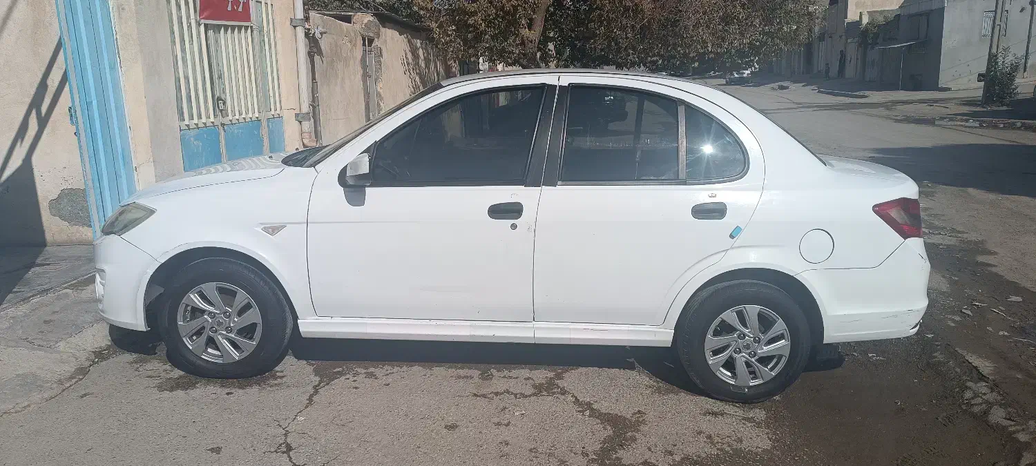 فروش خودرو ساینا ۹۶بیرنگ|خودرو سواری و وانت|کرمانشاه, |دیوار