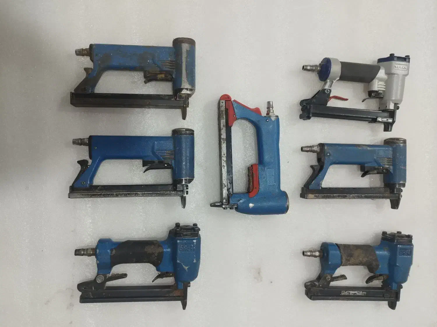 ابزار الات نجاری رنگ کاری ورویه کوبی|ابزارآلات|بهارستان, |دیوار