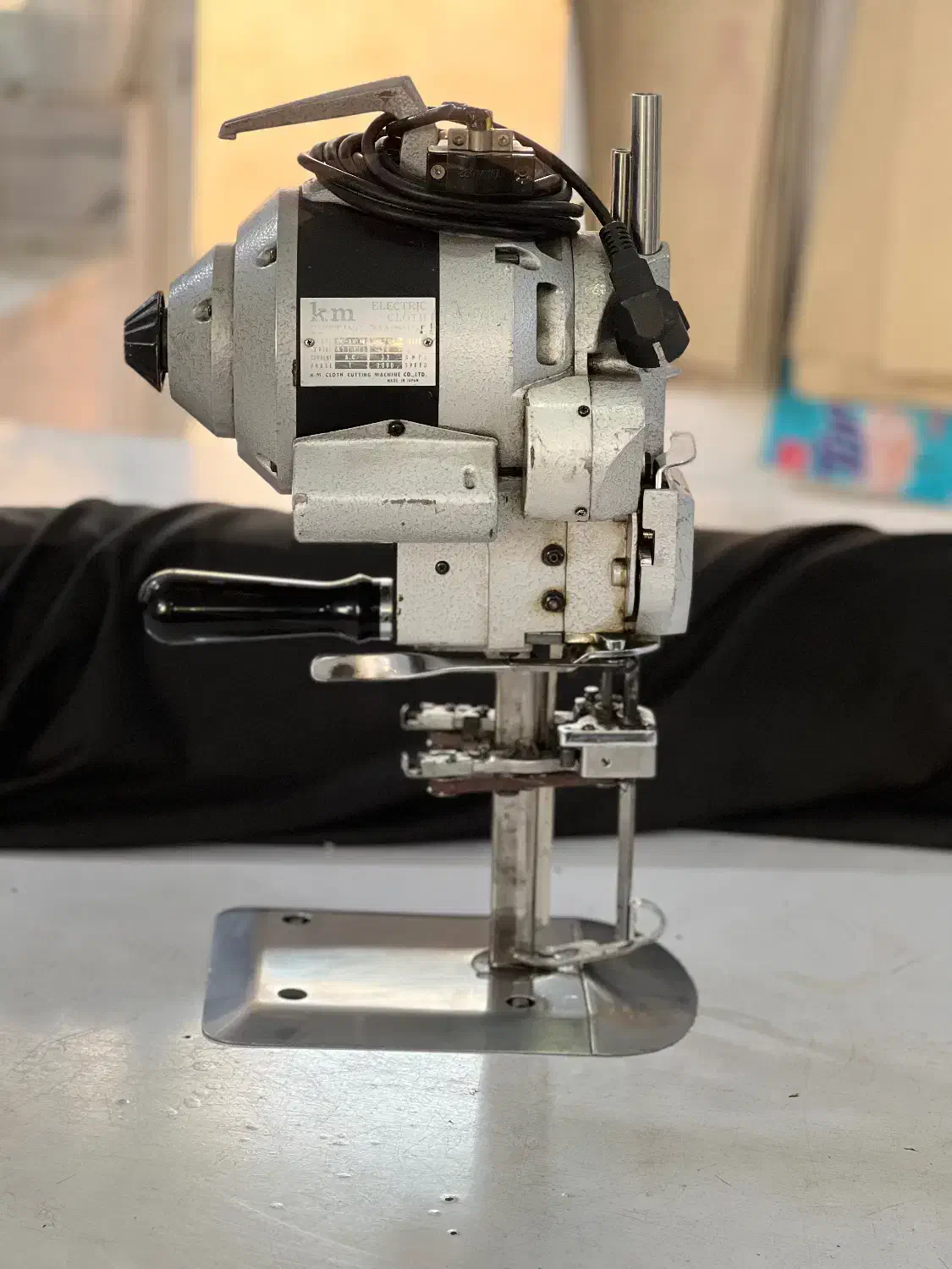 قیچی برقی دورمشکی|لوازم خیاطی و بافتنی|تهران, هرندی|دیوار