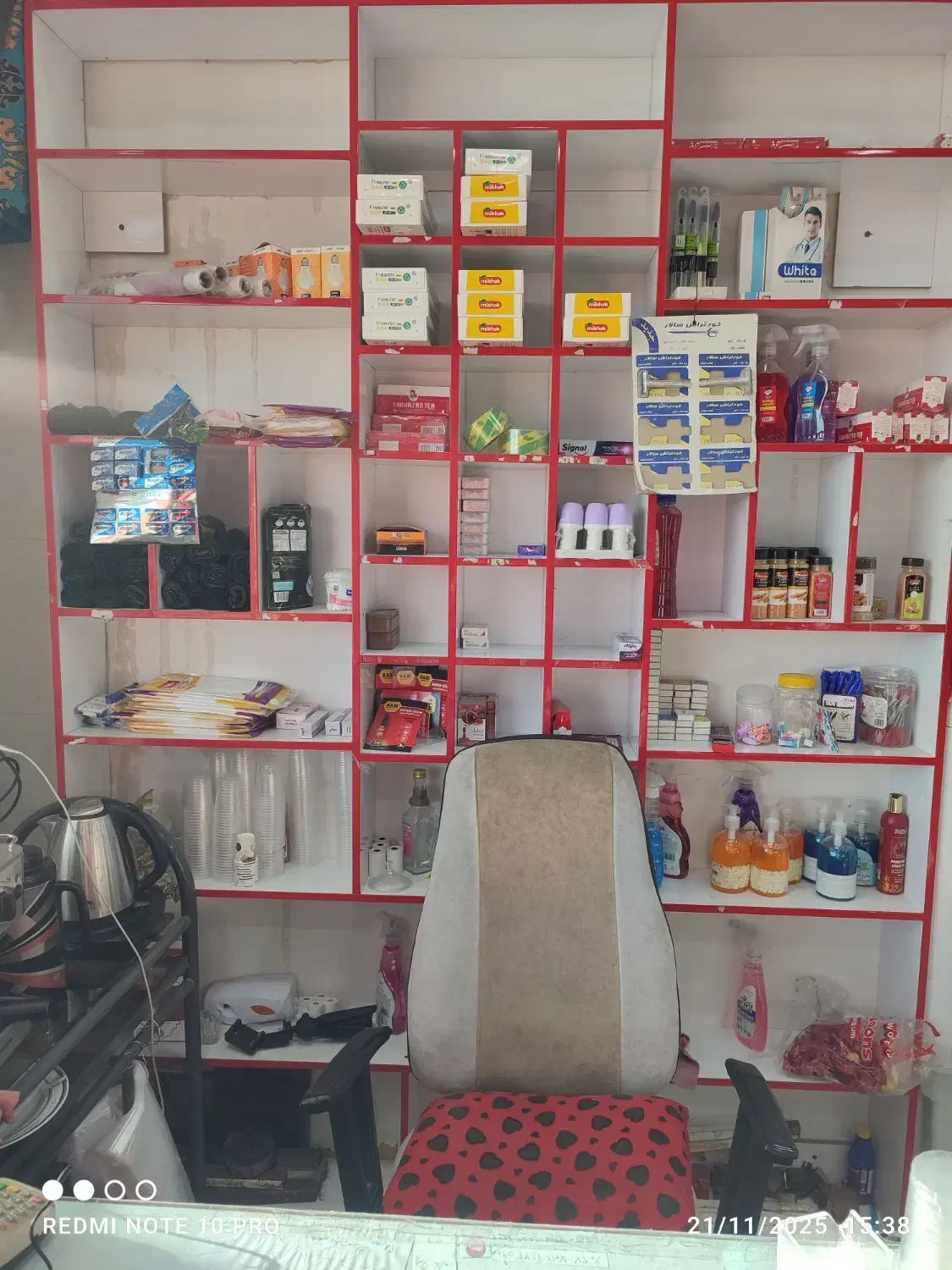 قفسه سوپرمارکت .دستگاه قهوه ساز. استند جا سیگاری|فروشگاه و مغازه|یاسوج, |دیوار