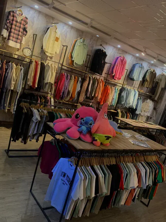 فروشنده خانم برای پوشاک|استخدام خدمات فروشگاه و رستوران|بیرجند, |دیوار