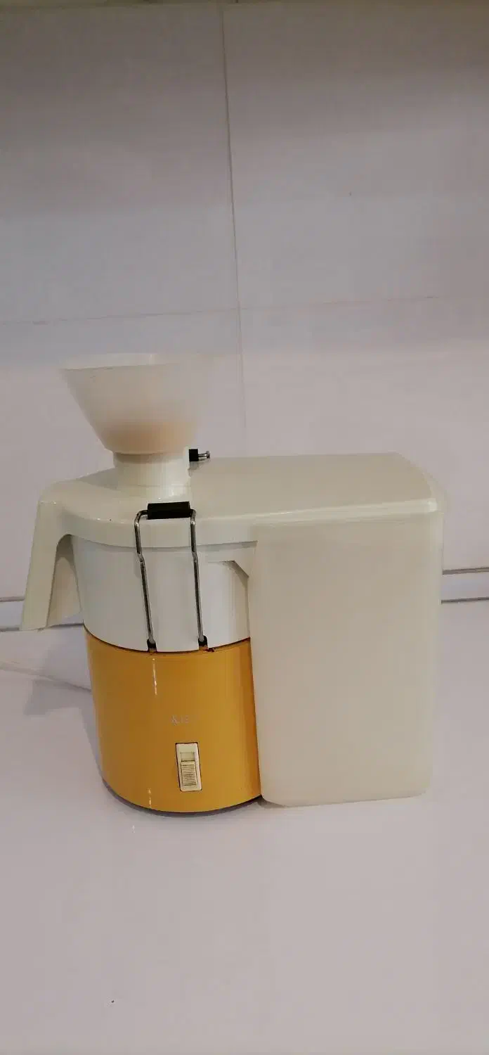 آبمیوه گیری AEG|آبمیوه‌گیر و آب‌مرکبات‌گیر|کرمانشاه, |دیوار