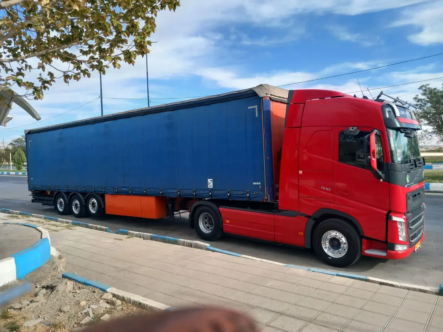 ولوو اف هاش۵۰۰دنده بغل باطری بغل یورو۶|خودرو سنگین|تهران, مختاری|دیوار