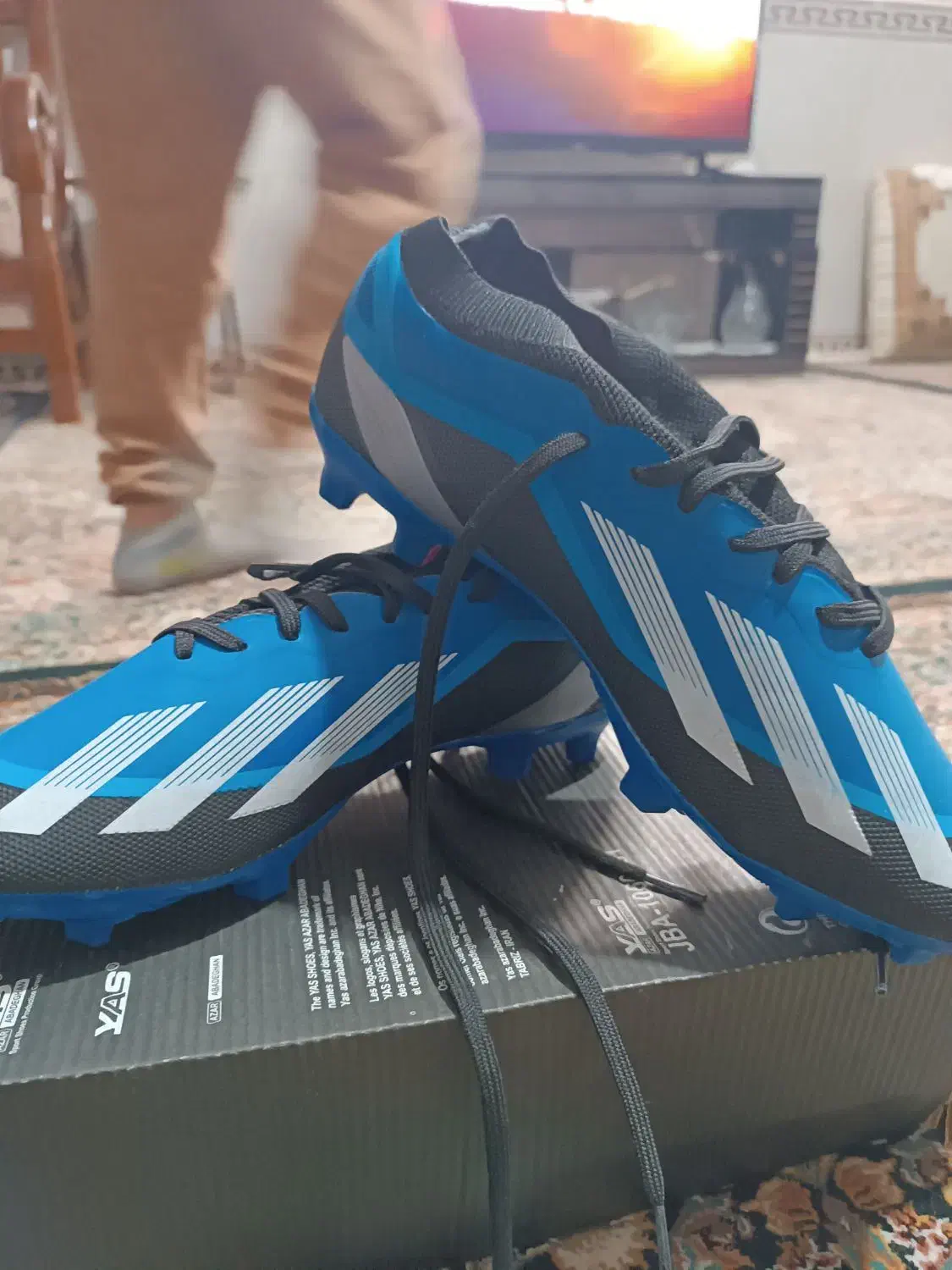 کفش فوتبالی|کیف، کفش، کمربند|پاکدشت, پاکدشت (مامازند)|دیوار