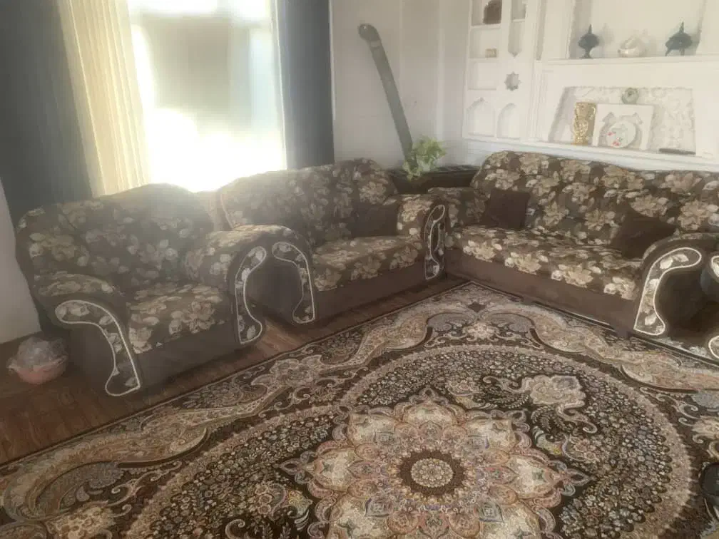 مبل ۷نفره تمیز|مبلمان خانگی و میز عسلی|اسالم, |دیوار