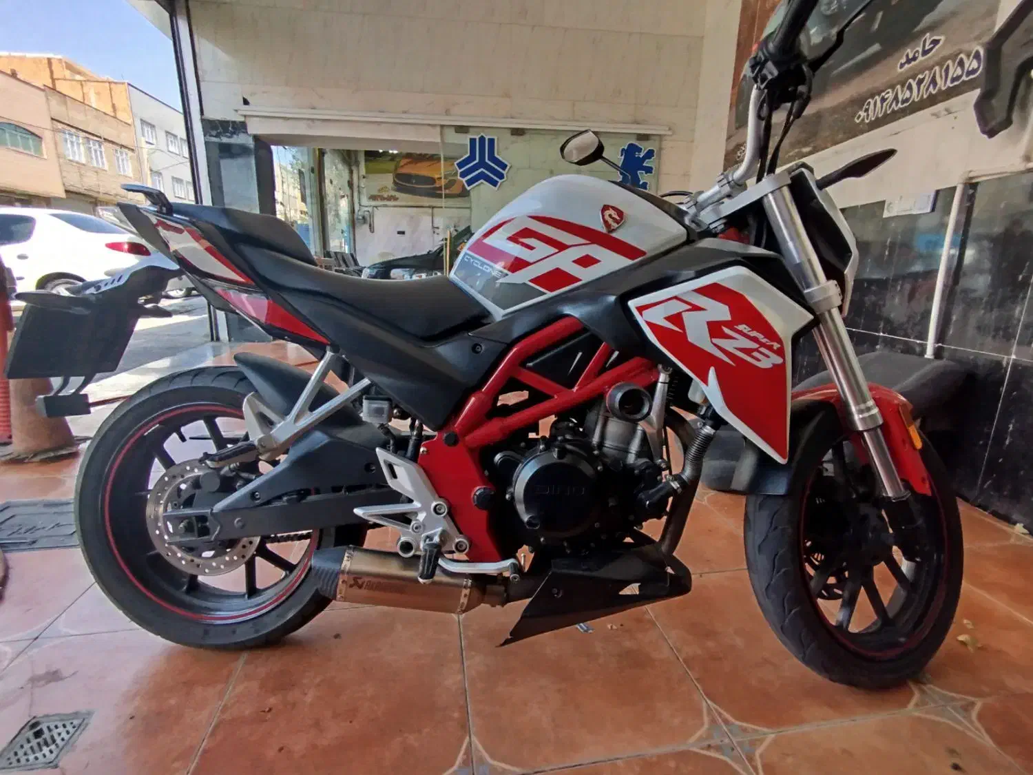 موتور ۲۵۰cc RZ3 بسیار نرم و سالم و تمیز|موتورسیکلت|تبریز, |دیوار