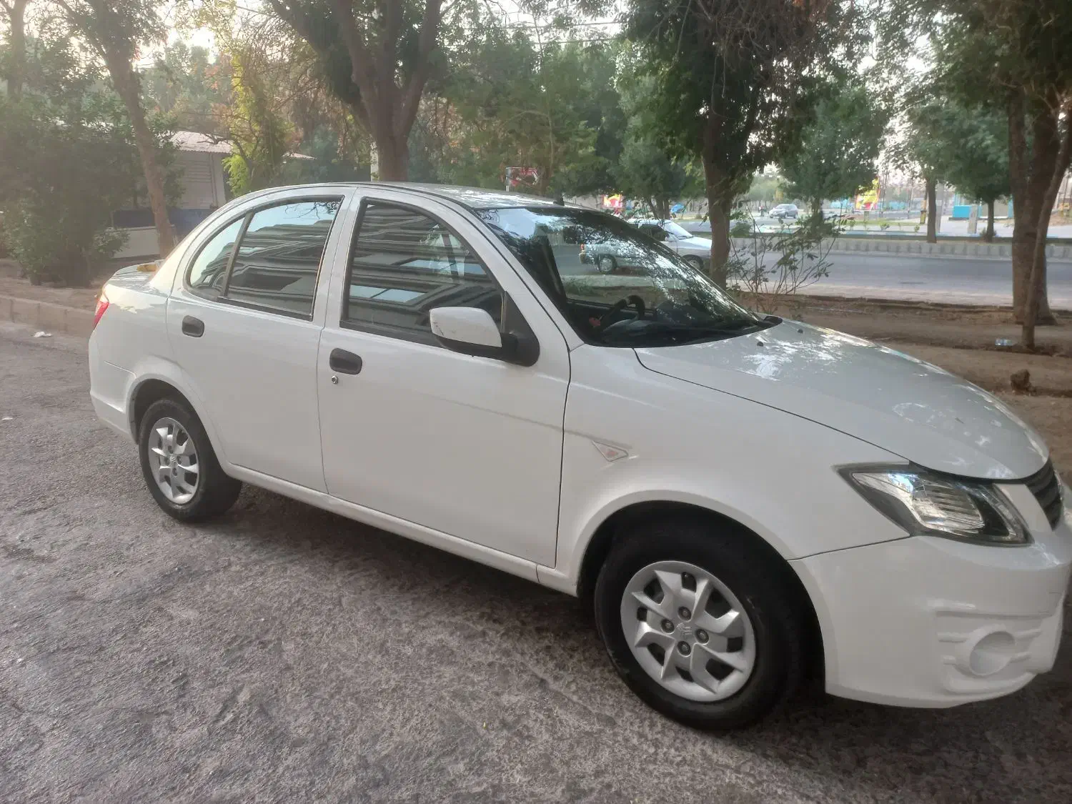 ساینا ۹۸ بدون رنگ|خودرو سواری و وانت|دزفول, |دیوار