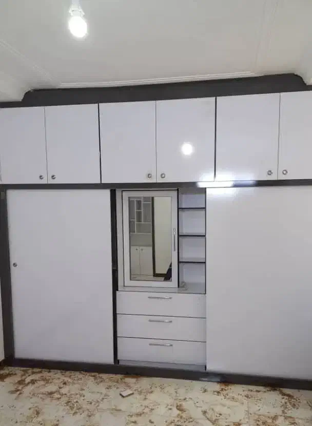 کمد دیواری  تخت کمجا  پرند  کمد دیواری  یک روزه|جاکفشی، کمد، دراور|پرند, فاز ۳|دیوار