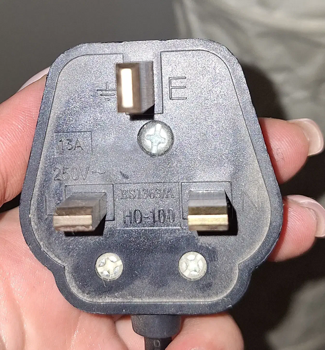 آباژور|چراغ خواب و آباژور|هشتگرد, فاز ۱ مهستان|دیوار