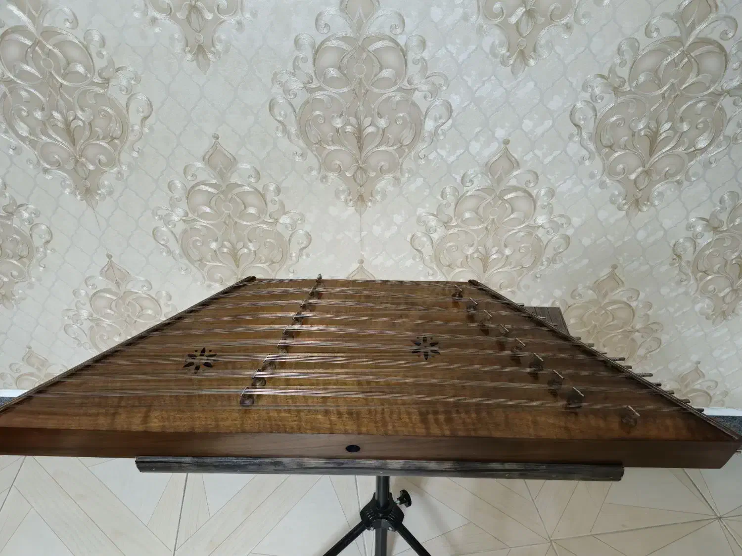 سنتور|سازهای سنتی|بندر انزلی, آذربایجان|دیوار