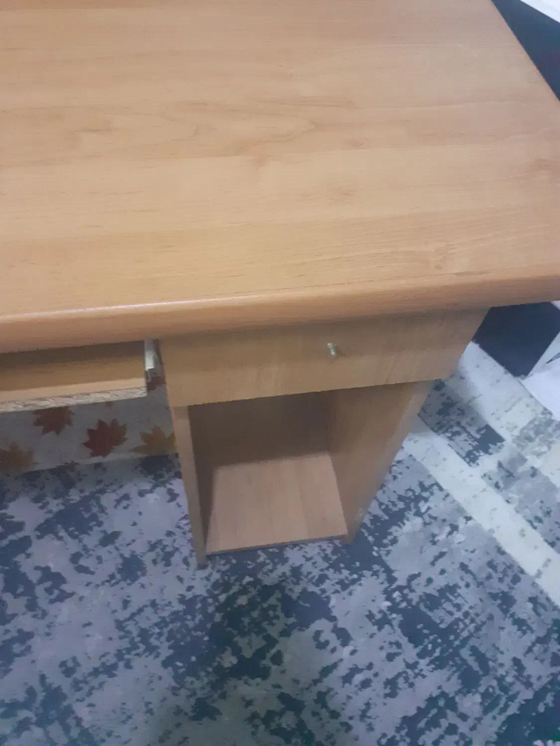 میز کامپیوتر کارکرده|میز تحریر و کامپیوتر|مشهد, امیریه|دیوار