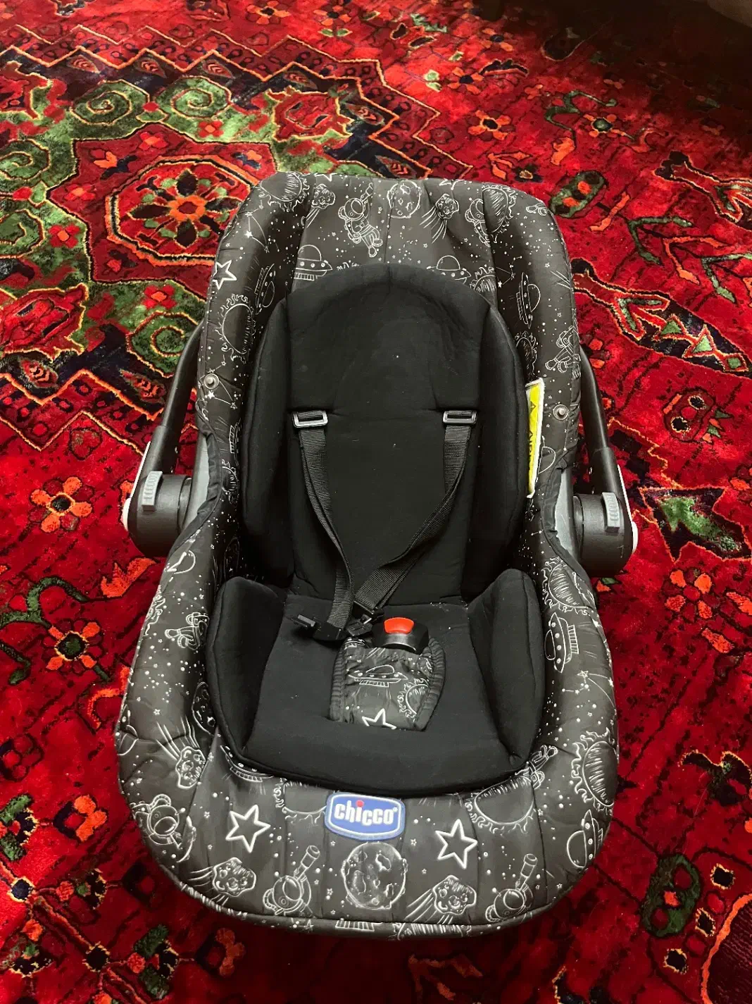 کریر|کالسکه و لوازم جانبی|کرج, باغستان|دیوار