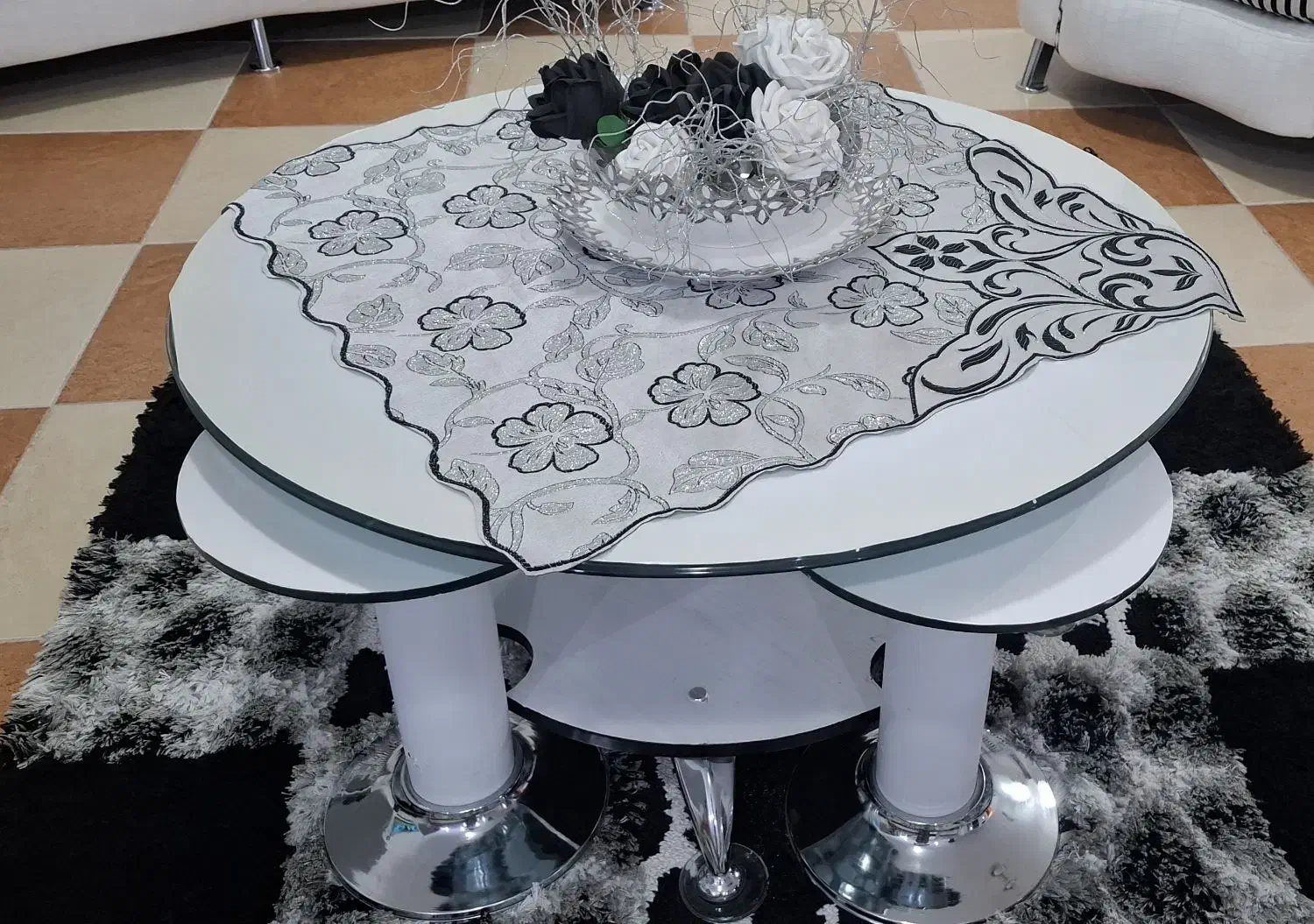 عسلی|مبلمان خانگی و میز عسلی|اسلامآباد غرب, |دیوار