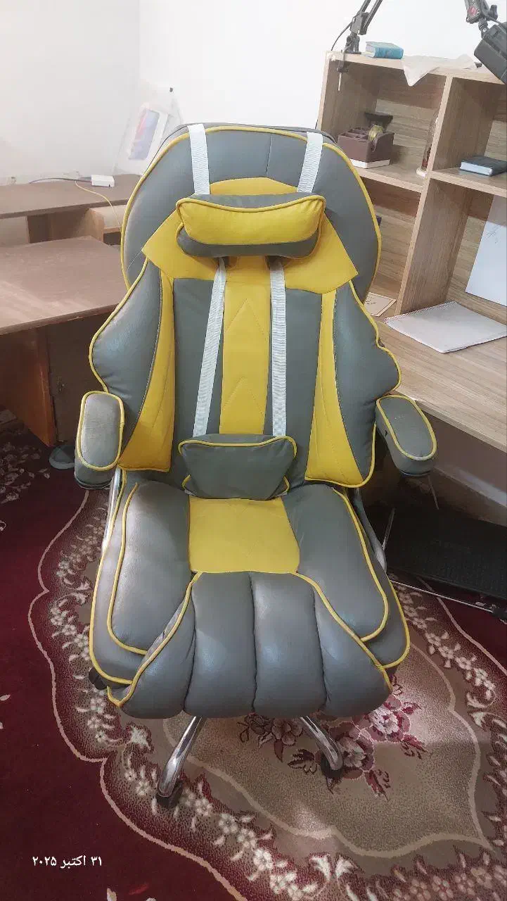 صندلی اداری اسپرت و راحت - در حد نو|صندلی و نیمکت|سمنان, |دیوار