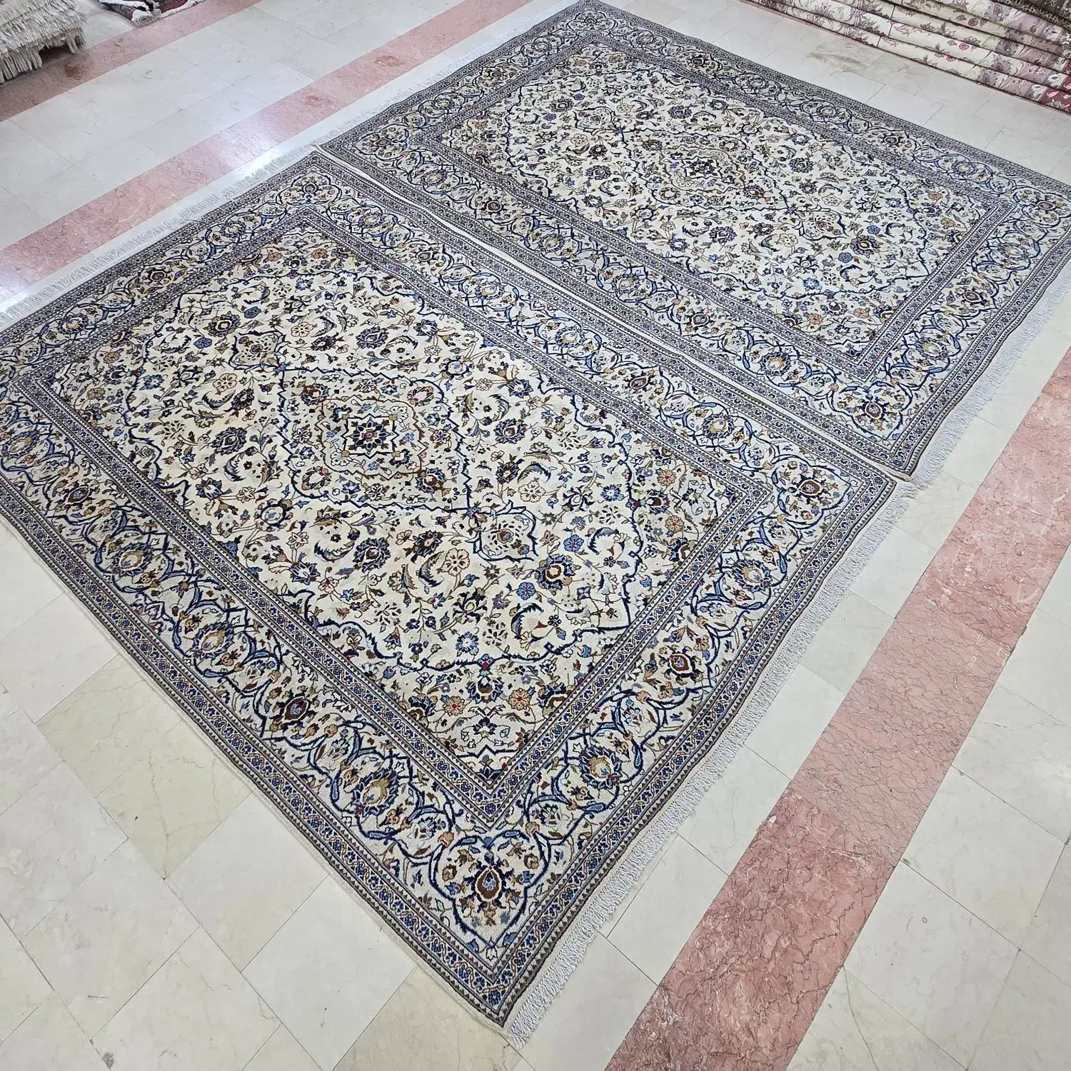 چهار عدد فرش دستباف اردکان یکشکل   ۶متری|فرش|تهران, شیراز|دیوار