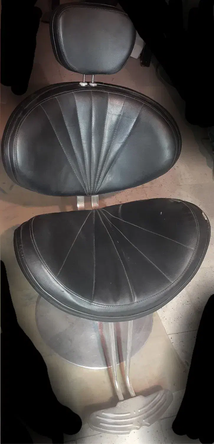 صندلی اصلاح حرفه ای تمیز و سالم|آرایشگاه و سالنهای زیبایی|باقرشهر, |دیوار