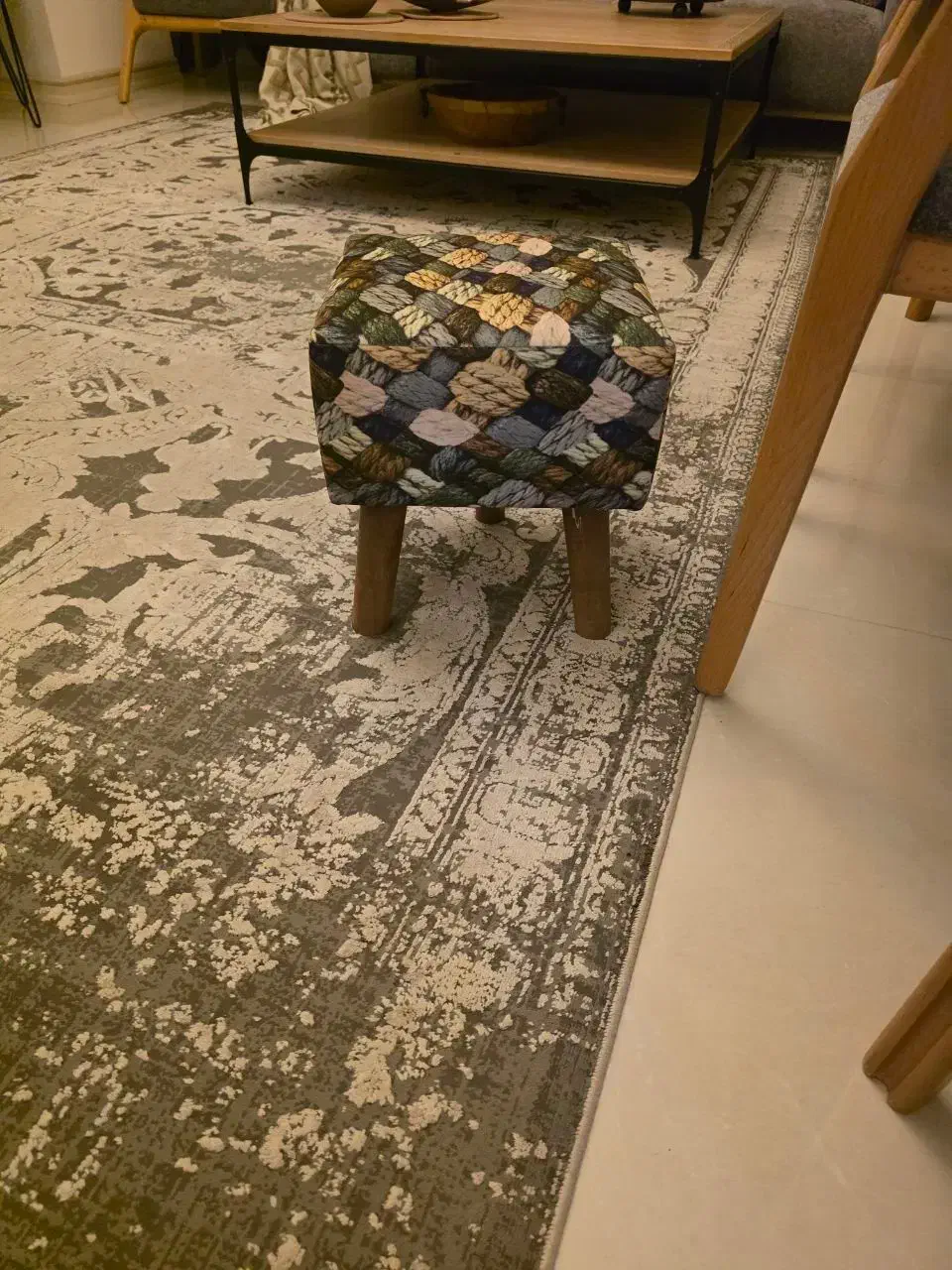 پاف|صندلی و نیمکت|مشهد, الهیه|دیوار