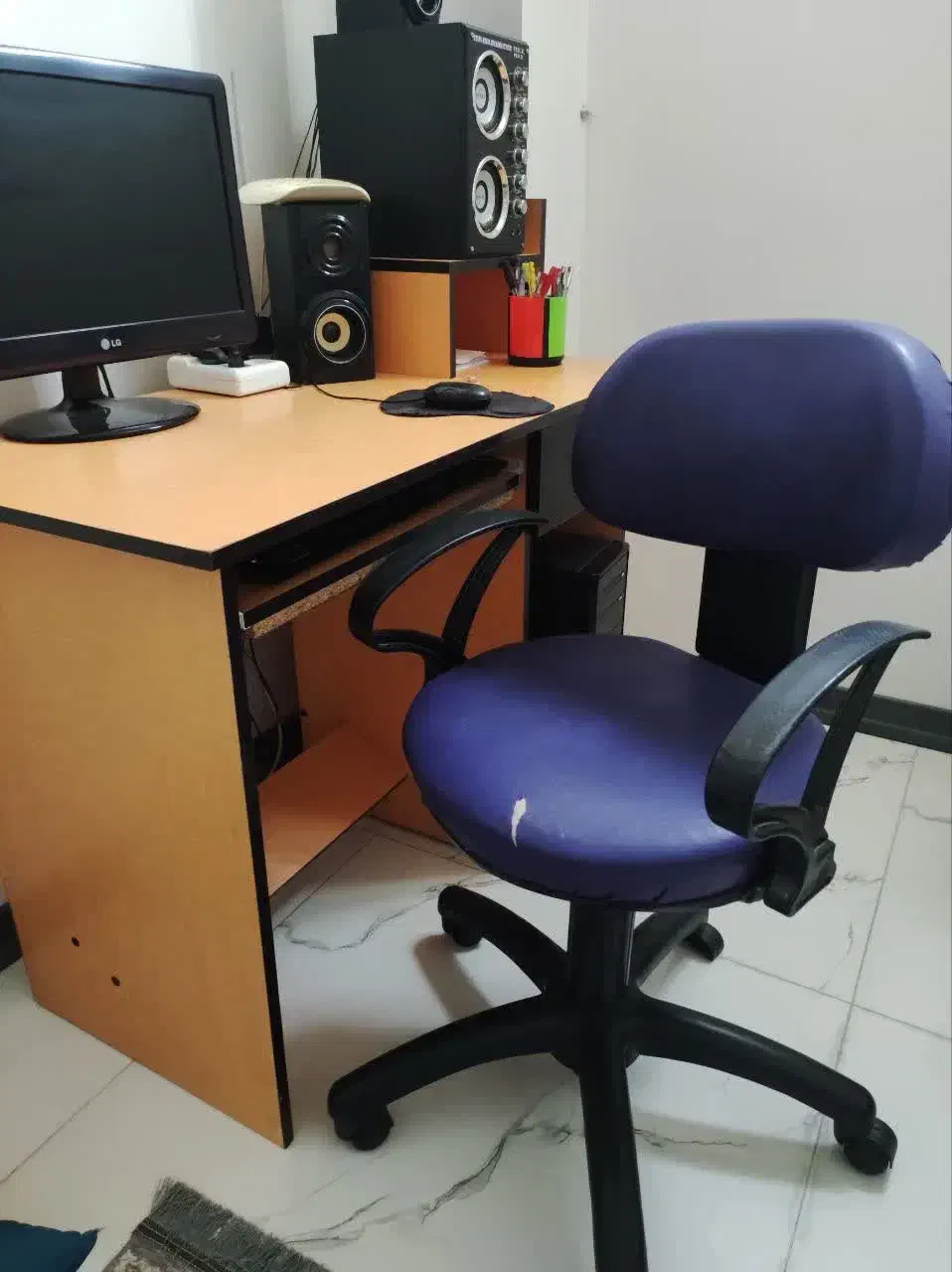 میز تحریر و صندلی|میز تحریر و کامپیوتر|خمینیشهر, |دیوار