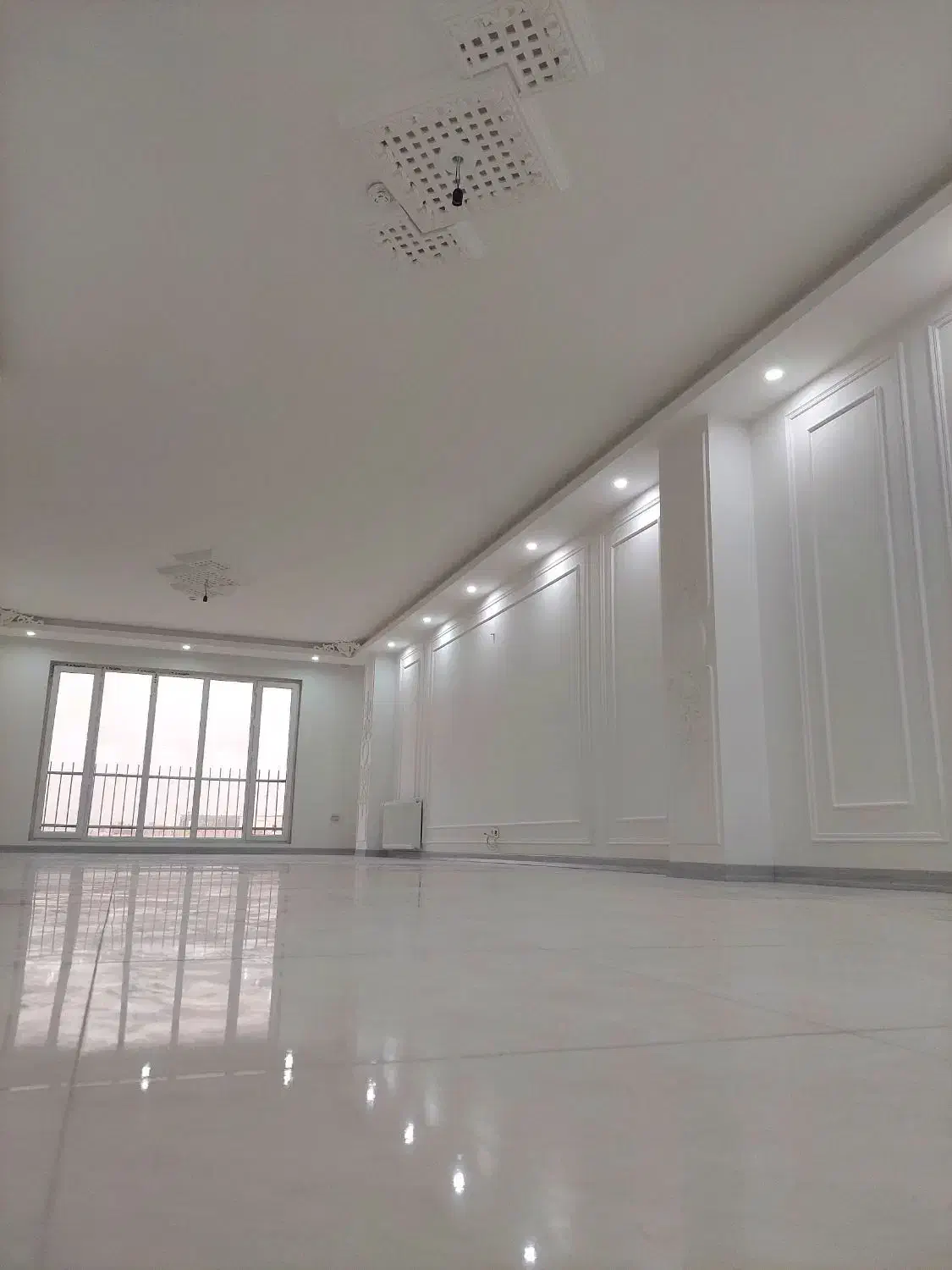 رهن آپارتمان تکواحدی نوساز۱۹۰متری|اجارهٔ آپارتمان|گرمسار, |دیوار