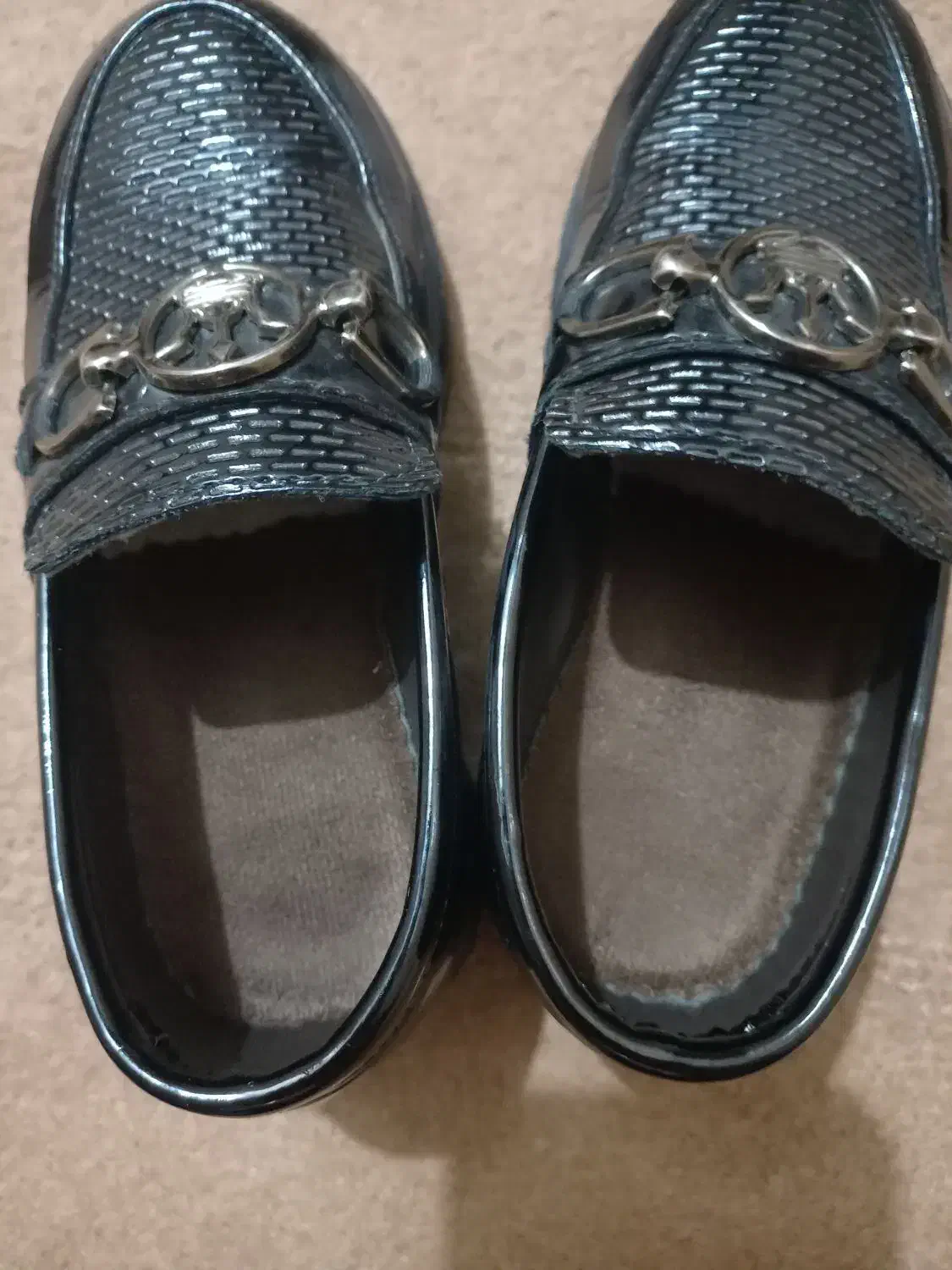 پوشاک|کفش و لباس بچه|سلماس, |دیوار