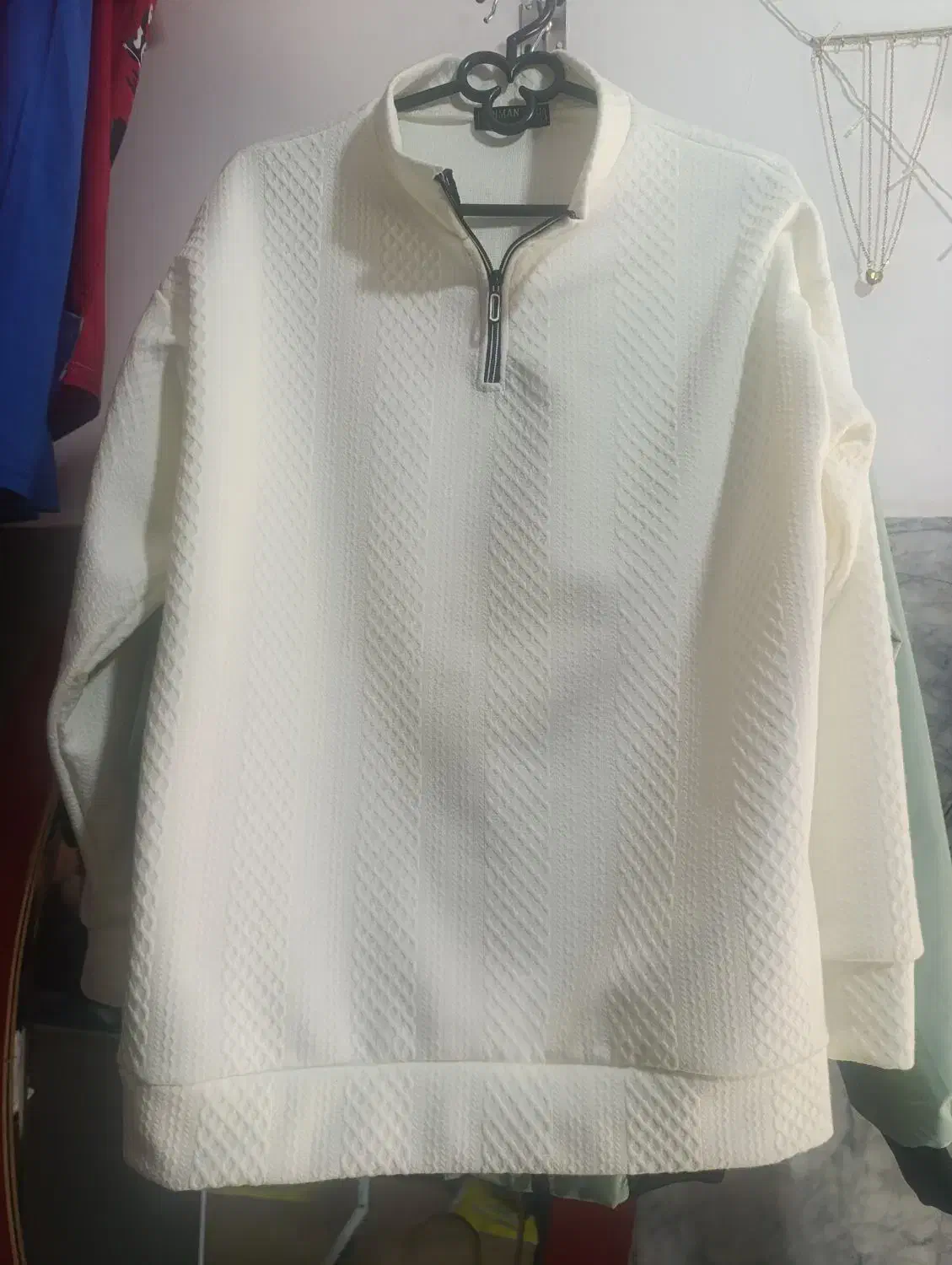 دورس نیم‌ زیپ|لباس|شاهرود, |دیوار