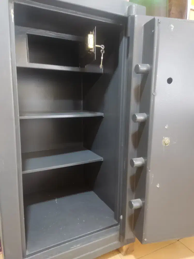 فروش گاوصندوق طلافروشی|ابزارآلات|کرمان, |دیوار