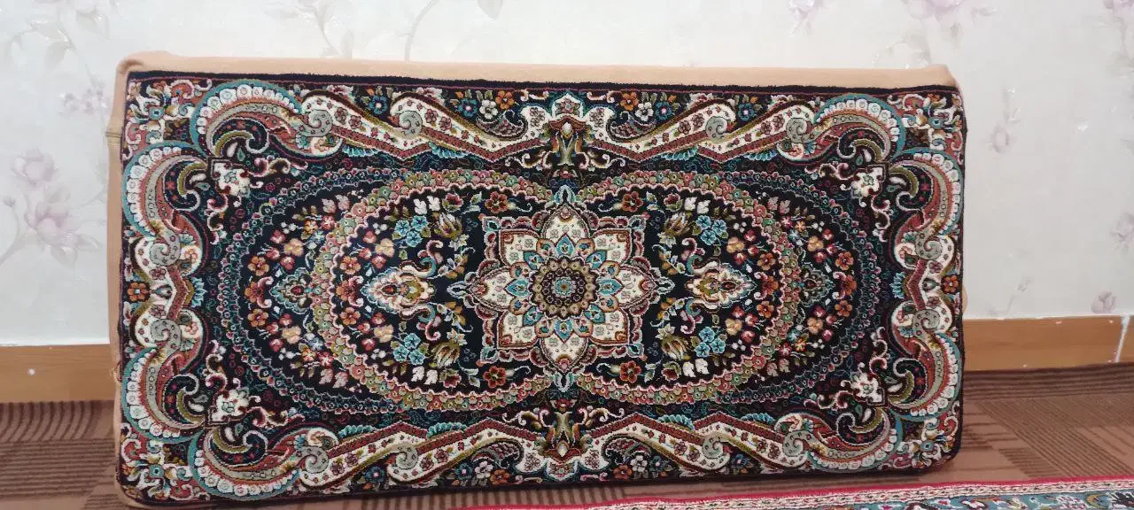 پشتی دو عدد|پشتی|اردبیل, |دیوار