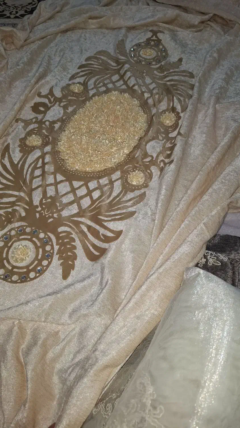 پرده سالم بدون هیچ پارگی|پرده، رانر، رومیزی|شیراز, گلشن|دیوار