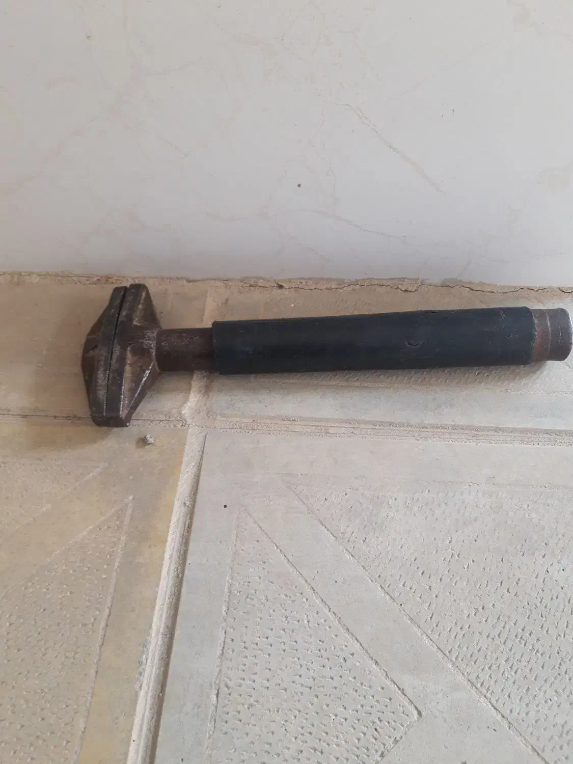 آچار رومانی  خواص وکاربردی|ابزارآلات|بجنورد, |دیوار