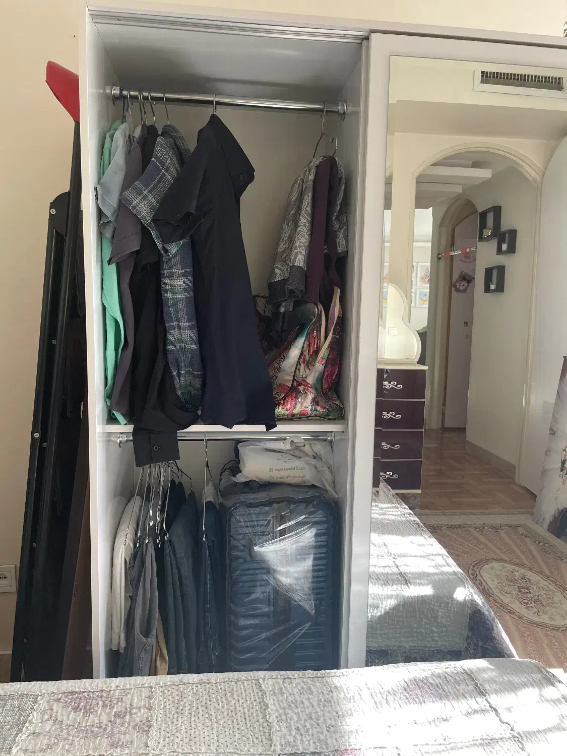 کماد ریلی طبقه بندی شده|جاکفشی، کمد، دراور|ری, جوانمرد قصاب|دیوار