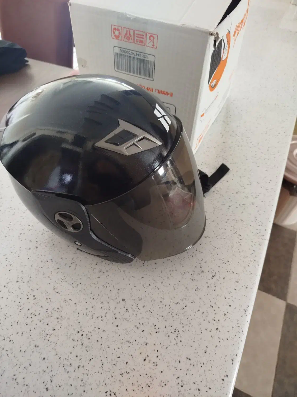 کلاه کاسکت موتور همتاز|قطعات یدکی و لوازم جانبی|بروجرد, |دیوار